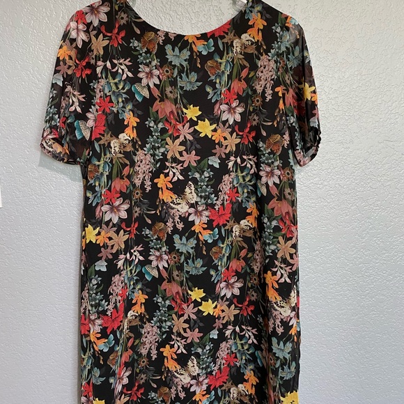 F21 Contemporary floral mini dress - Picture 1 of 1